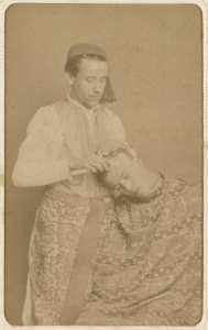 [Coiffeur] (Photo rare)