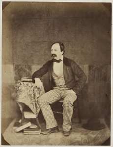M. Berbrugger, conservateur du musée d'Alger (Photo rare)