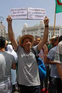 Le Hirak qui demande l'indépendance des algériens 67 ans après l'indépendance du pays