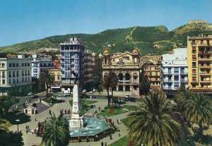 صورة من مدينة وهران الجزائرية