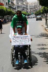 Arrivée de manifestants de diverses horizons au 20è Hirak à Alger.