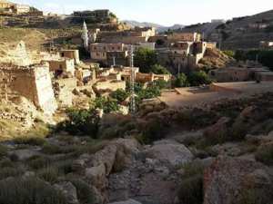 السياحة في بوزينة