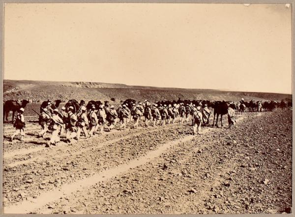 [Colonne du Tidikelt] (Photo rare)