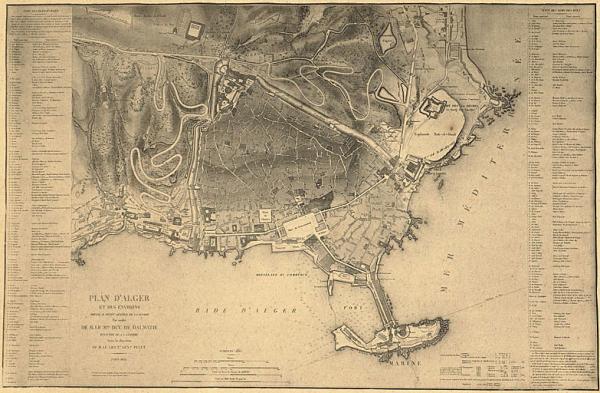 Carte d'Alger (1832) publiée sous la direction du lieutenant-général Pelet. En 1832, les rues Bab-Azoun, Bab-el-Oued, de la Marine étaient percées. Les places de Chartes et du gouvernemt sont faites. Les tournants Rovigo, la rampe Valée, les routes de la  (Photo rare)