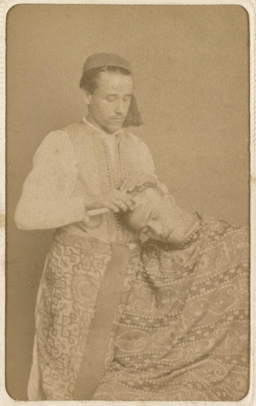 [Coiffeur] (Photo rare)