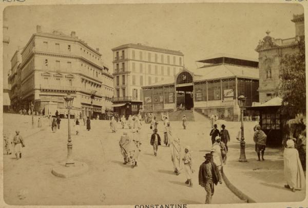 Constantine. La place Valée (Photo rare)