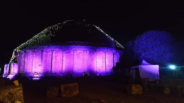 Une première : Ouverture de la pyramide de la fille de Cléopâtre à Tipaza en Algérie, avec un concert de musique médiévale.