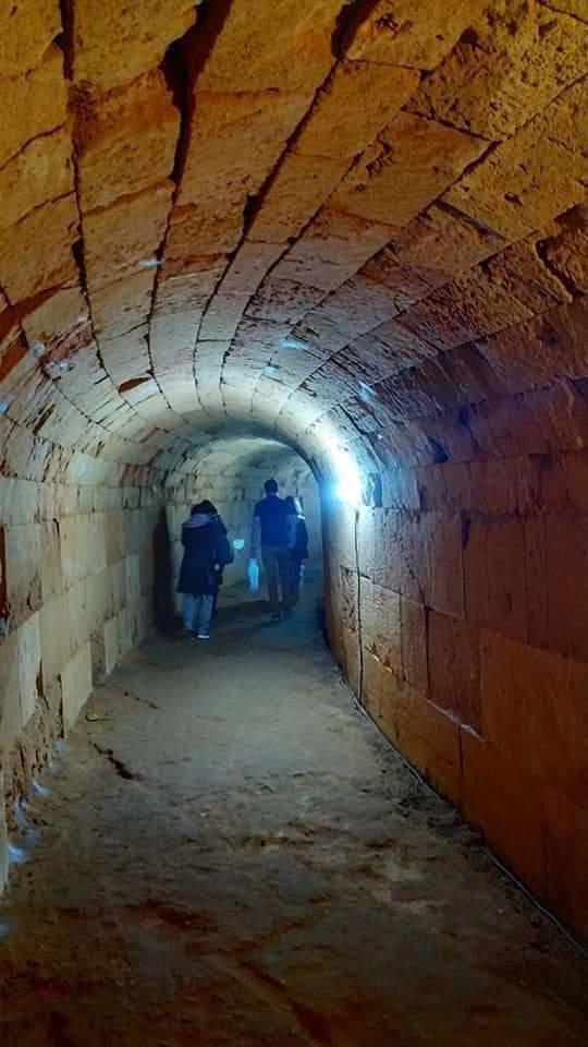 Une première : Ouverture de la pyramide de la fille de Cléopâtre à Tipaza en Algérie, avec un concert de musique médiévale.