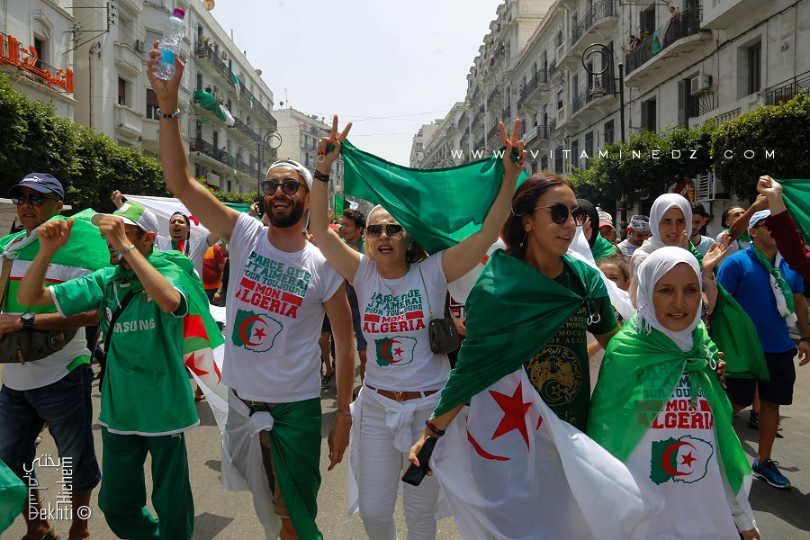 Manifester dans lajoie et la bonne humeur malgré un dispositif sécuritaire ahurissant !