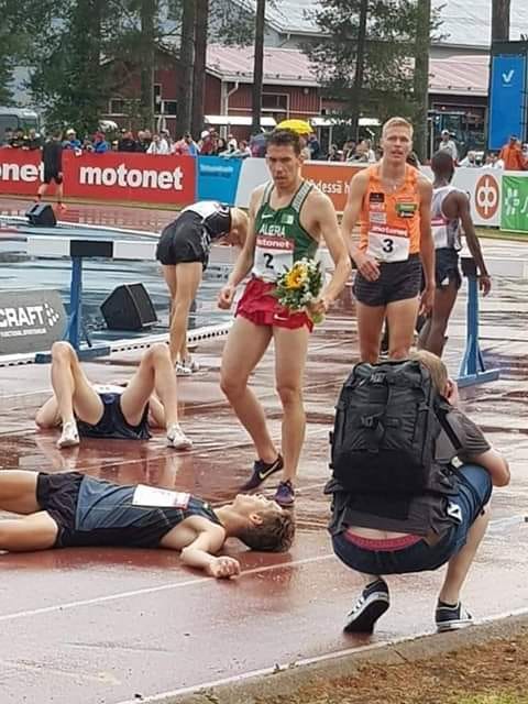 الجيجلي بلال #ثابتي يحلق عالياً في سماء فنلندا⁦ ويحتل المرتبة الأولى في سباق 3000 متر موانع