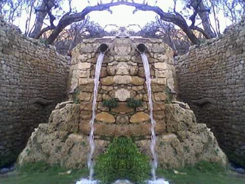 صورة لعين قرية حيدوس بثنية العابد قبل أن تعبث بها ايادي مديرية الري