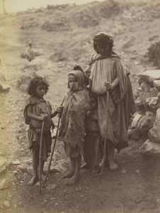 جزائريين في بداية القرن الماضي مع الاستدمار الفرنسى