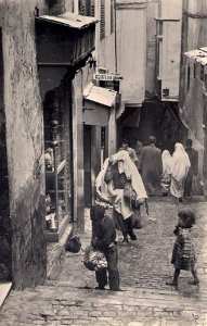 زقاق من ازقة القصبة العتيقة زمان