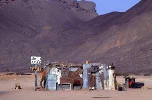 مقهي اراك - تامنراست 1984