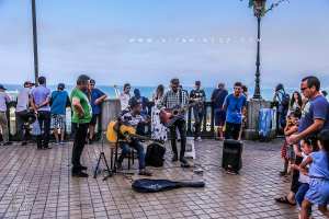 La Place Gueydon, les rues qui font penser au sud de la france et à paris, yemma Gouraya, le pic des singes.