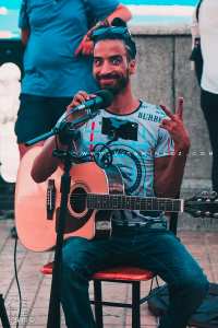 Artiste de rue à Place Gueydon (Béjaia)