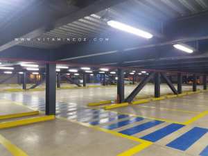 Parking géant du centre commercial Essenia