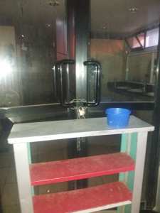 مرحاض محطة خدمة يلل (الطريق السريع شرق غرب)