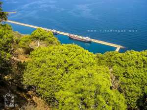 Mers El Kébir (en arabe: المرسى الكبير) ou Portus Divinis (port des dieux)