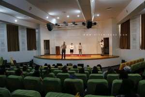 Thêatre Forum, une performance de la troupe du projet Algérie Tours et Détours animée par l'excellent Fawzi Kara.