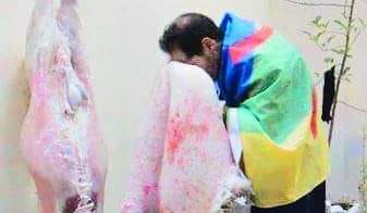 Saviez-vous Pourquoi les Amazighs s’essuient-ils le visage avec la peau du Mouton de l’Aïd ?