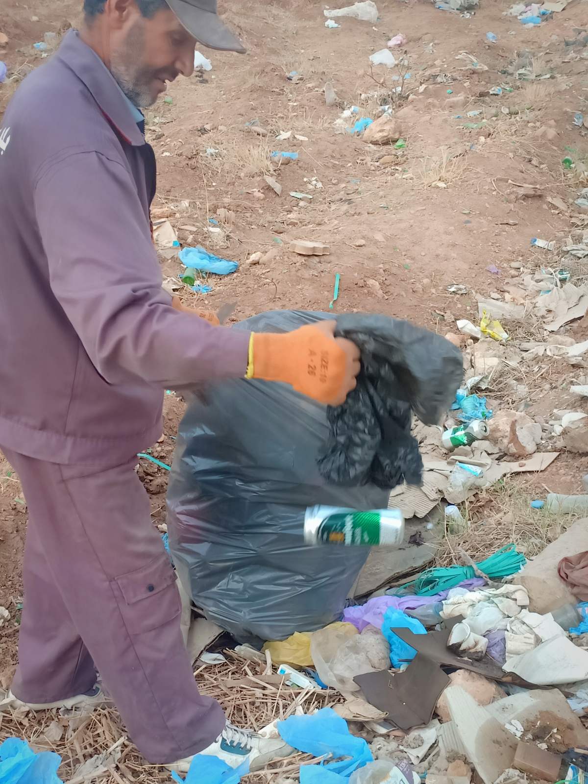 جمع نفايات البلاستكية