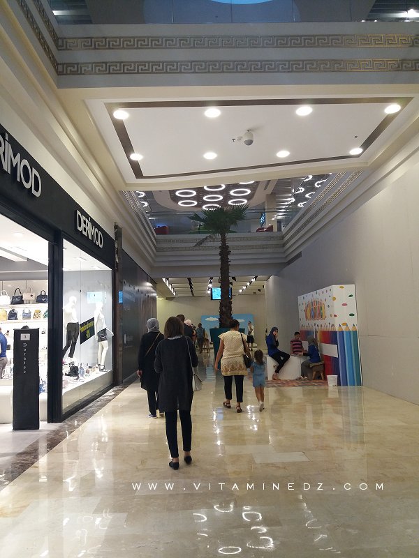 Centre commercial Essenia d'Oran