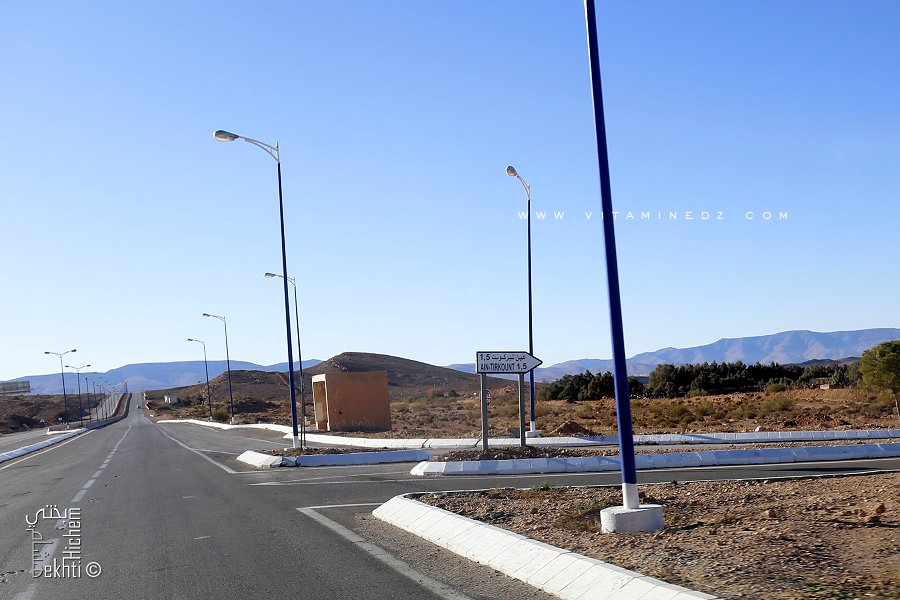 Vers le village Ain Tirkount près de Ain Sefra