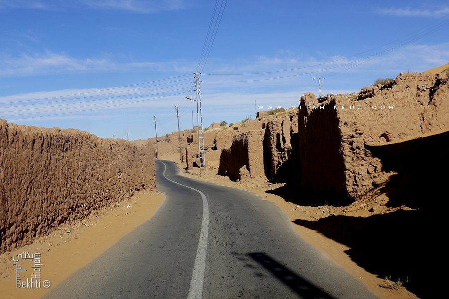 Ksar Bakhti, abandonné au profit du nouveau village situé plus haut