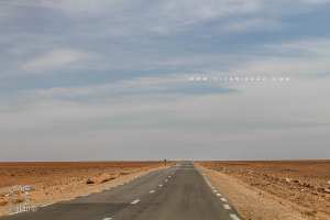 La longue route du Tinerkouk (Google Maps ne l'a pas encore intégré)