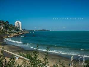 La plage le lever de l’aurore Ex Vidro à Annaba