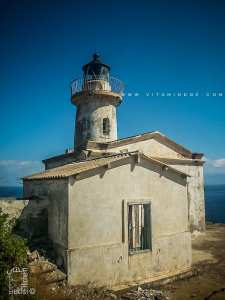 Photo en 2005 du Phare du Cap Tekouch avant sa défiguration