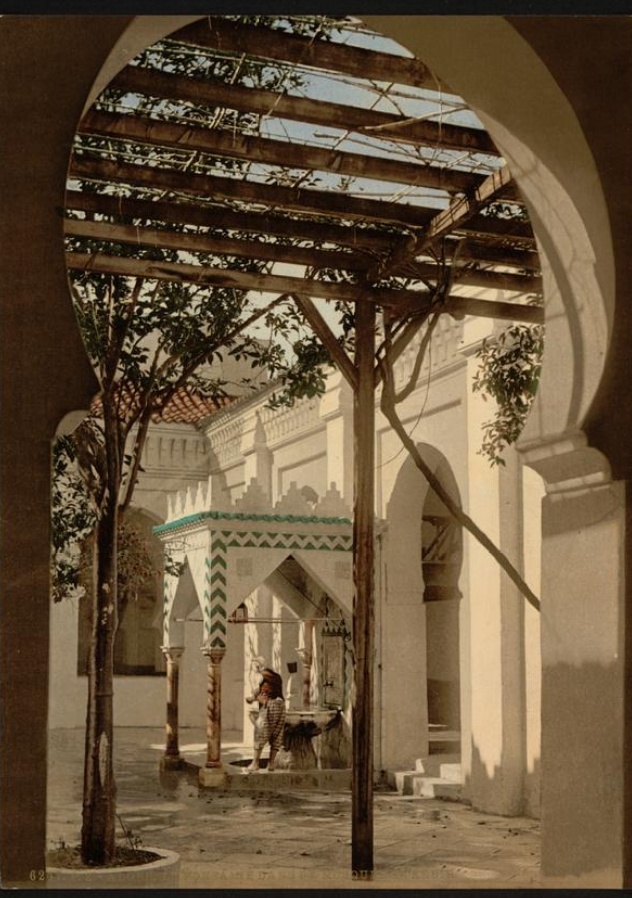 Fontaine de la mosquée El Kébir. Alger (Algérie)