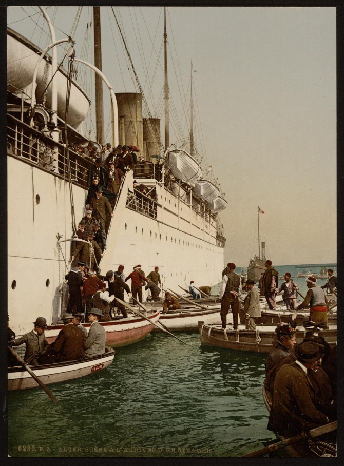 Débarquement d'un navire. Alger (Algérie)