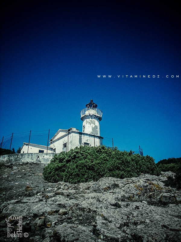 Caractéristiques du Phare du Cap Takouche (Chetaïbi)