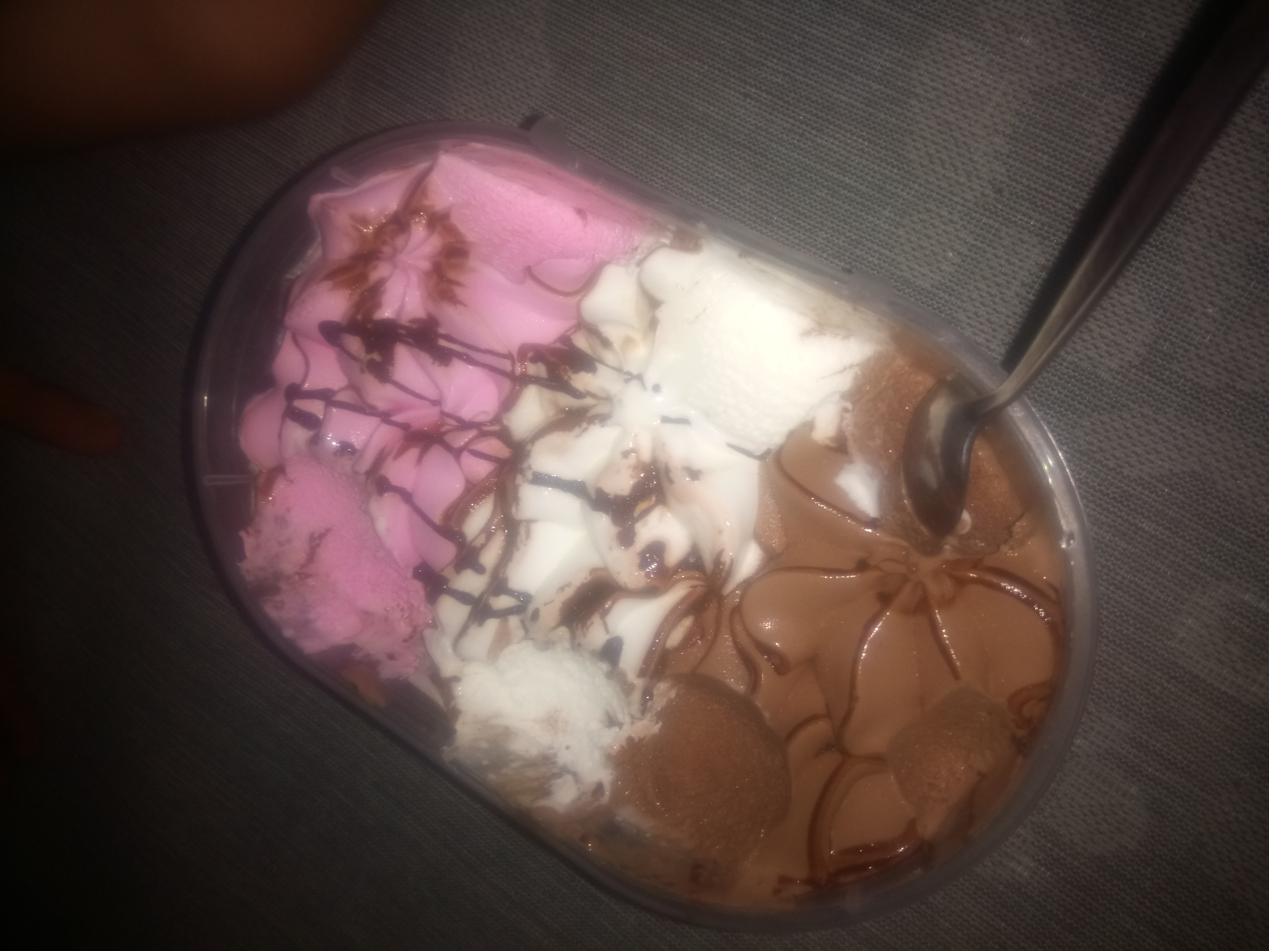 جا وقت لاكريم