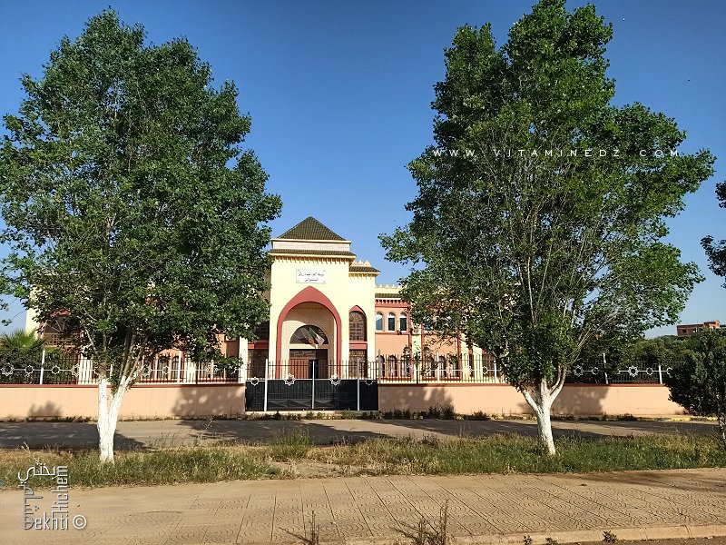 CEM souani : متوسطة الاخوة الشهداء زروقي السواني