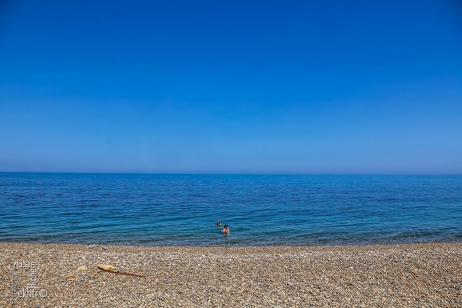 Galets de la plage sauvage d'El Bkhata