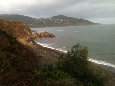 Plage Tazagharth (Tizi-Ouzou)