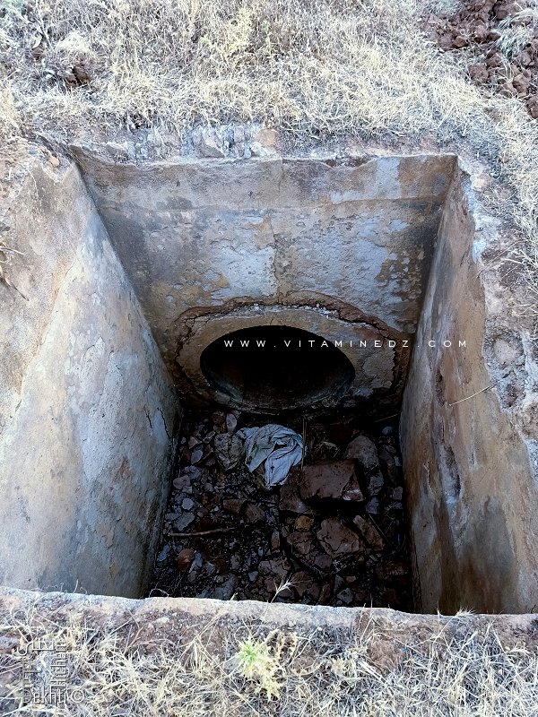 Regards sensés abriter les eaux de Ain Bou Ighzene