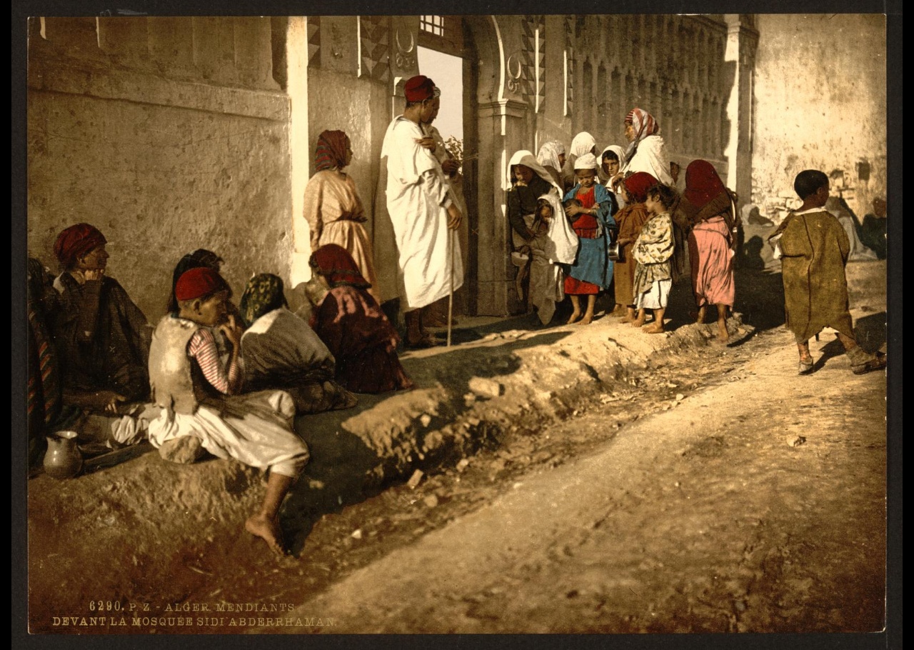 Mendiants devant la mosquée de « Sidi Abderrhamane ». Alger (Algérie)