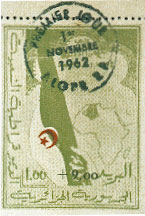 Premier timbre algérien