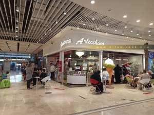 Crèmerie Arlechino au Centre commercial Es Senia Oran