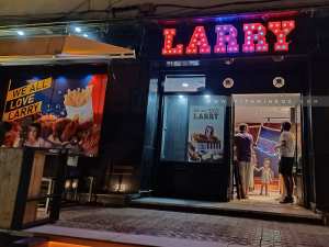 Larry Fried Chiken, Nouveau restaurant à Tlemcen