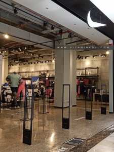 Nike Store (Es Senia centre commercial Oran)