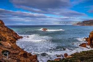 Le Rocher, au large de la plage de Malous