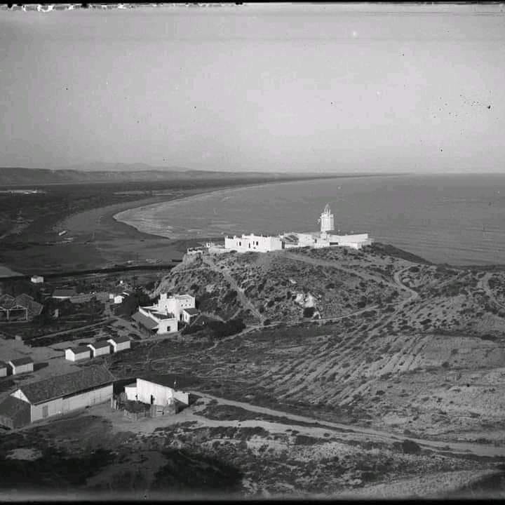 Photo rare de l'ancien phare de Port Say disparu