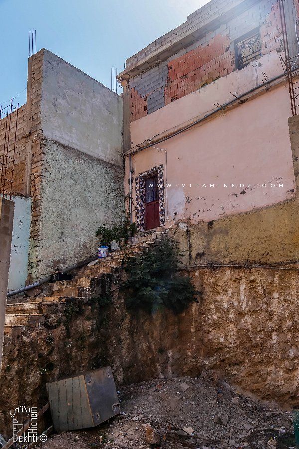 Le quartier Boudghène (Tlemcen) avec ses escaliers tortueux