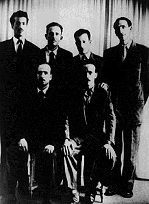 Photo des six héros de la guerre de libération