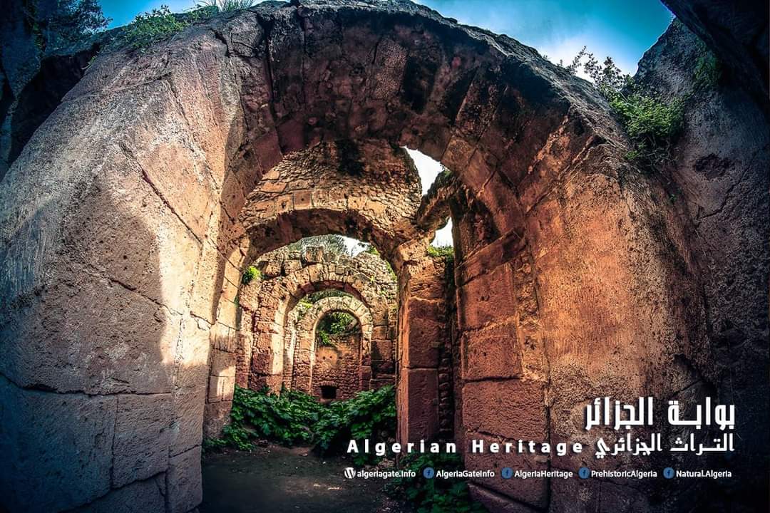 بقايا فيلا رومانية بتيبازة